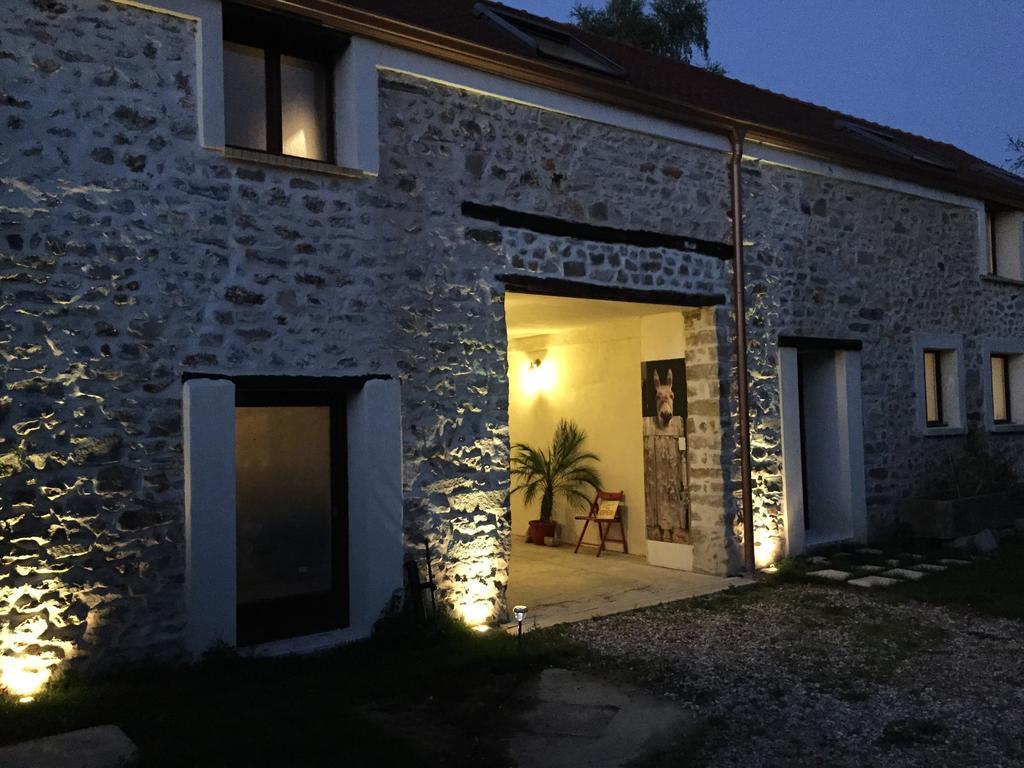 Апартаменты Escalebelair Fontenay-les-Briis Экстерьер фото